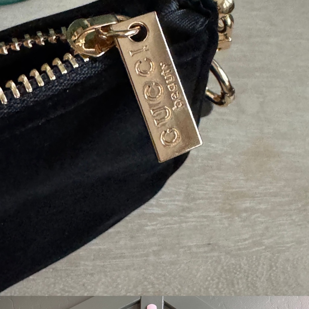 Gucci Beauty GWP Converted Pouch - Picture 12 of 13